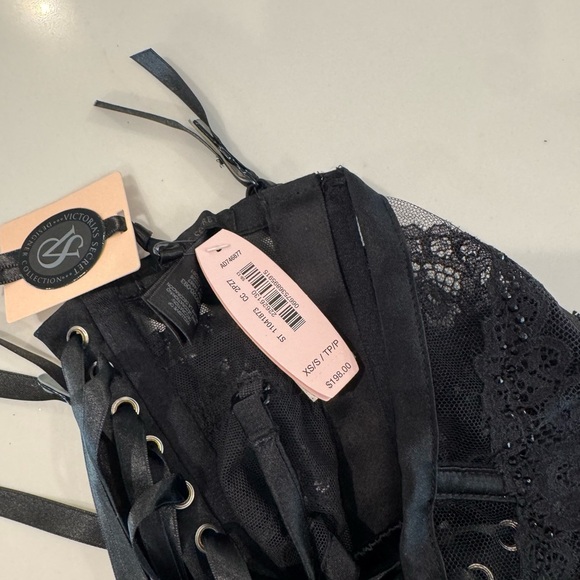 Victorias Secret Garter Belt Designer - NWT XS/S - Picture 2 of 2